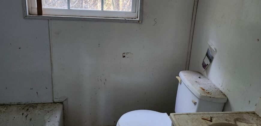 218 S Main St Princeville, NC 27886