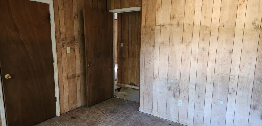 218 S Main St Princeville, NC 27886